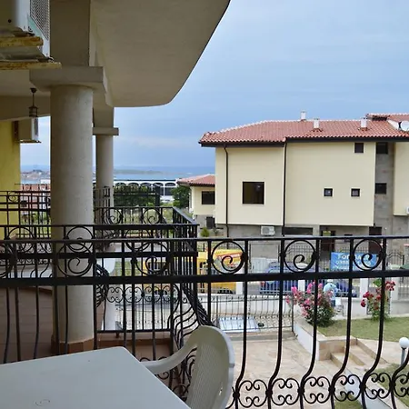 Green Hills Apart 3* Sozopol